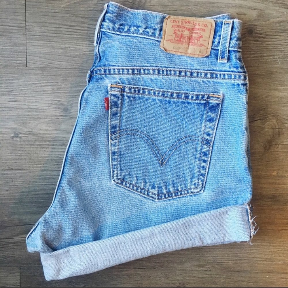 Vintage Levi’s High Waisted Cutoff Shorts